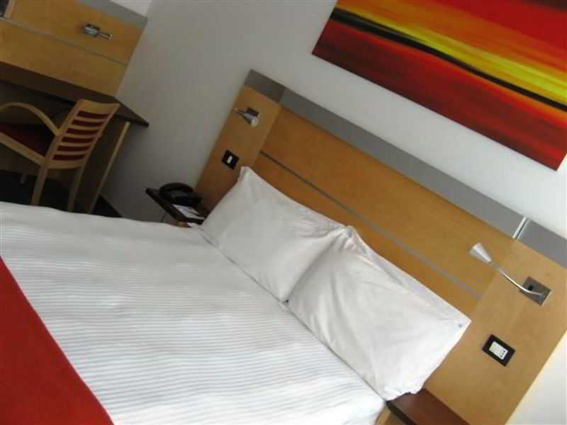 Sotel Nomentana Roma Luaran gambar